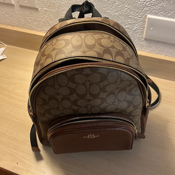 Mini Coach Bag - Picture 6 of 17